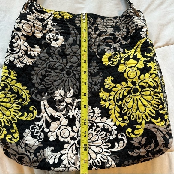 Vera Bradley Simple & Spacious Shoulder Bag in Retired Baroque Pattern. EUC/NWOT - Picture 10 of 11